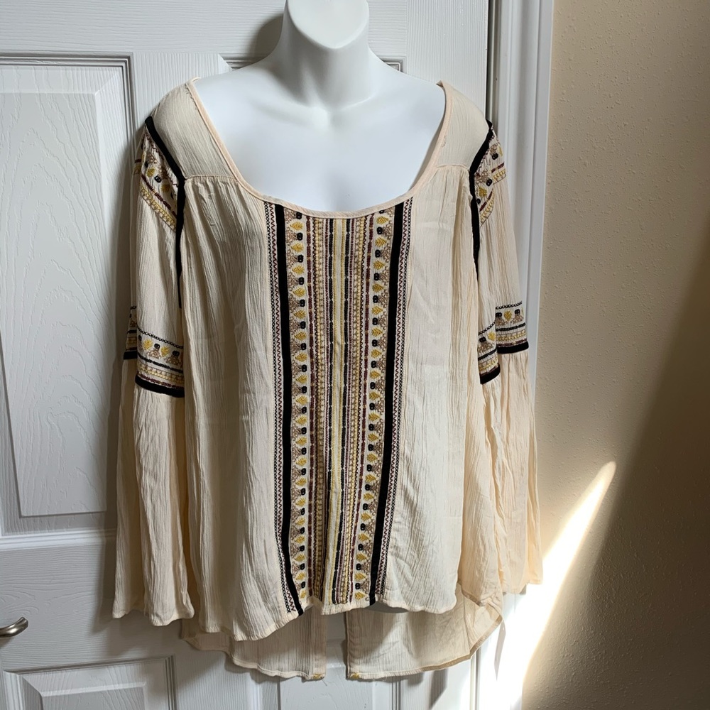 Cute bell sleeve top